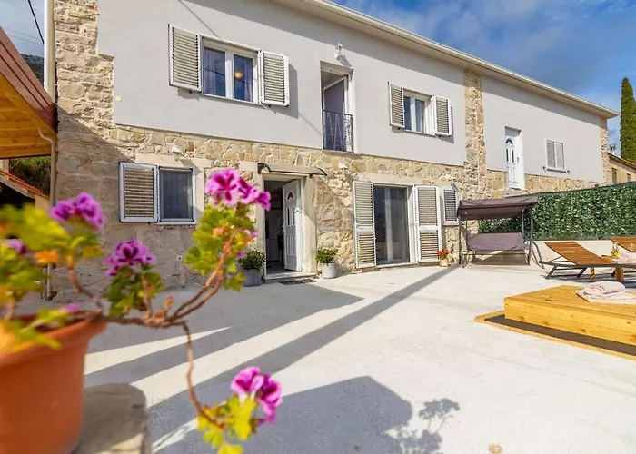 Toni Kaštel Stari