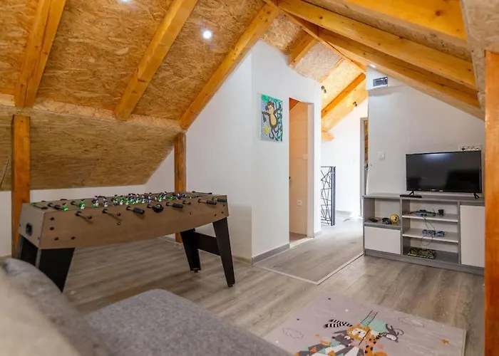 Toni Kaštel Stari